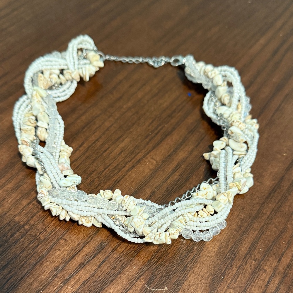 Chic Cream and White Beaded Necklace